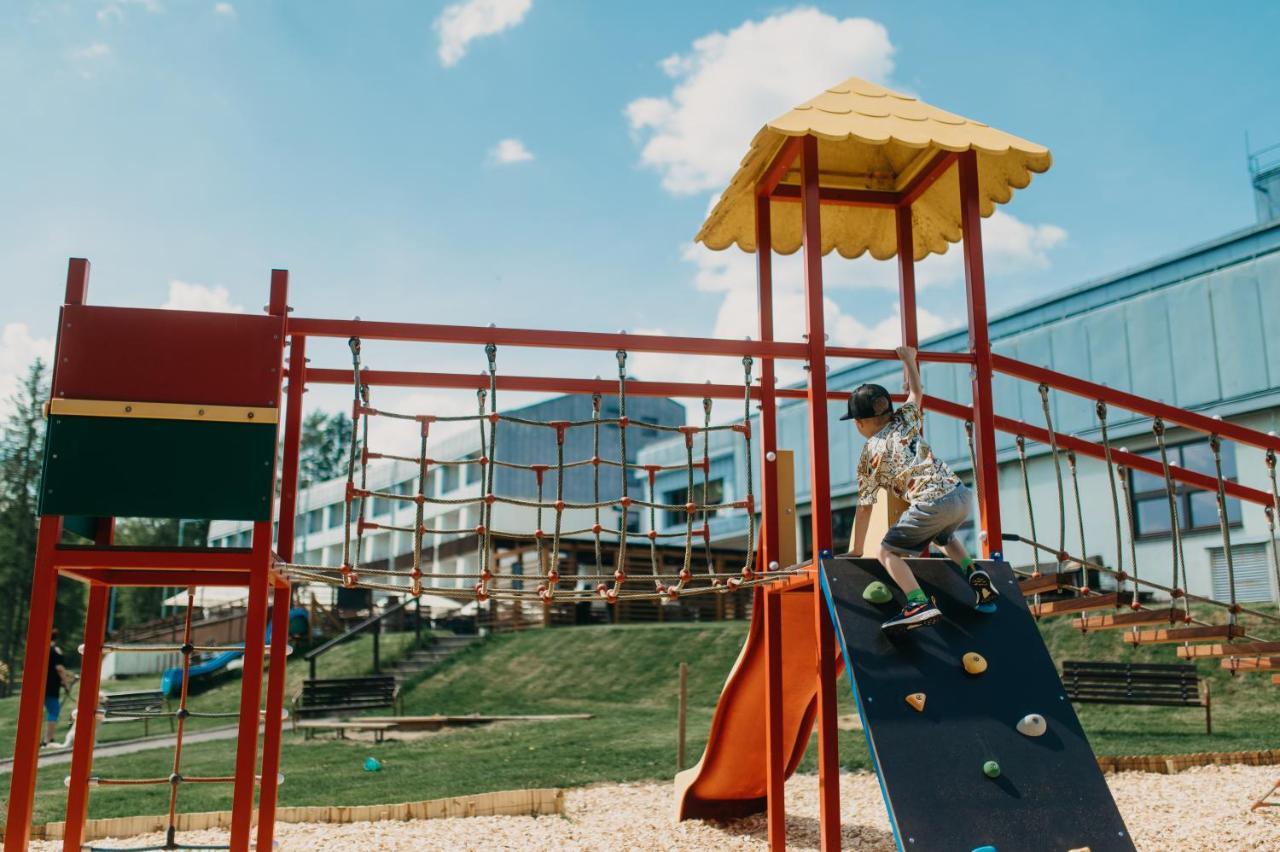 Orea Resort Devet Skal Vysocina Sněžné エクステリア 写真