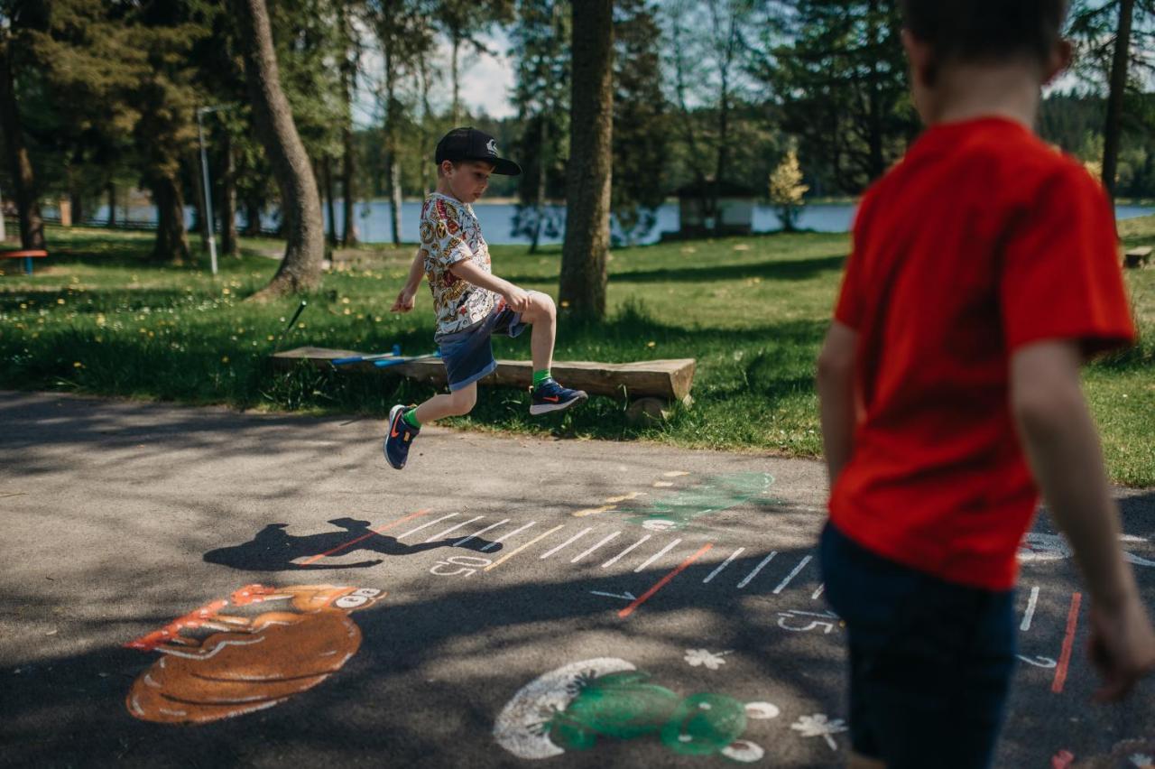 Orea Resort Devet Skal Vysocina Sněžné エクステリア 写真