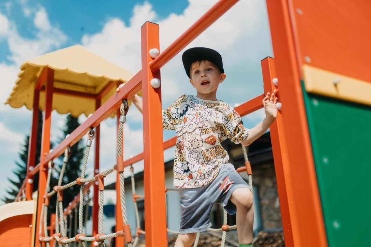 Orea Resort Devet Skal Vysocina Sněžné エクステリア 写真